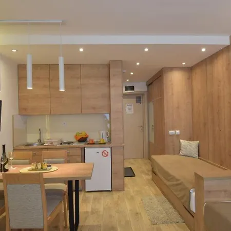 Apartament Konaci Lux