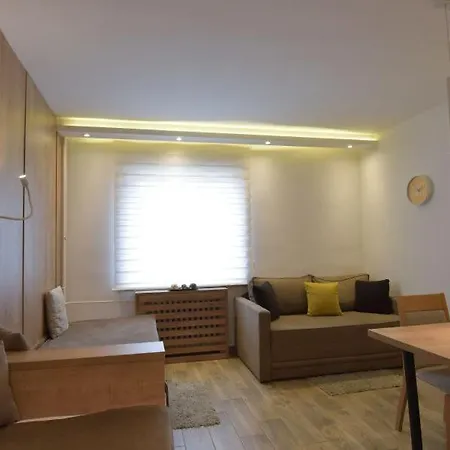 Apartament Konaci Lux *